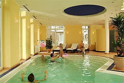 Feuerschiff Friesenstraße Hotel