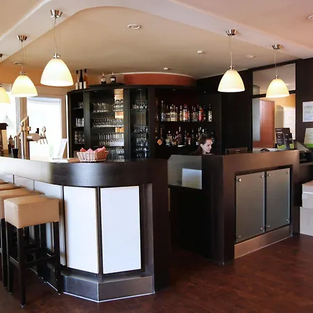 Hotel Feuerschiff 3*